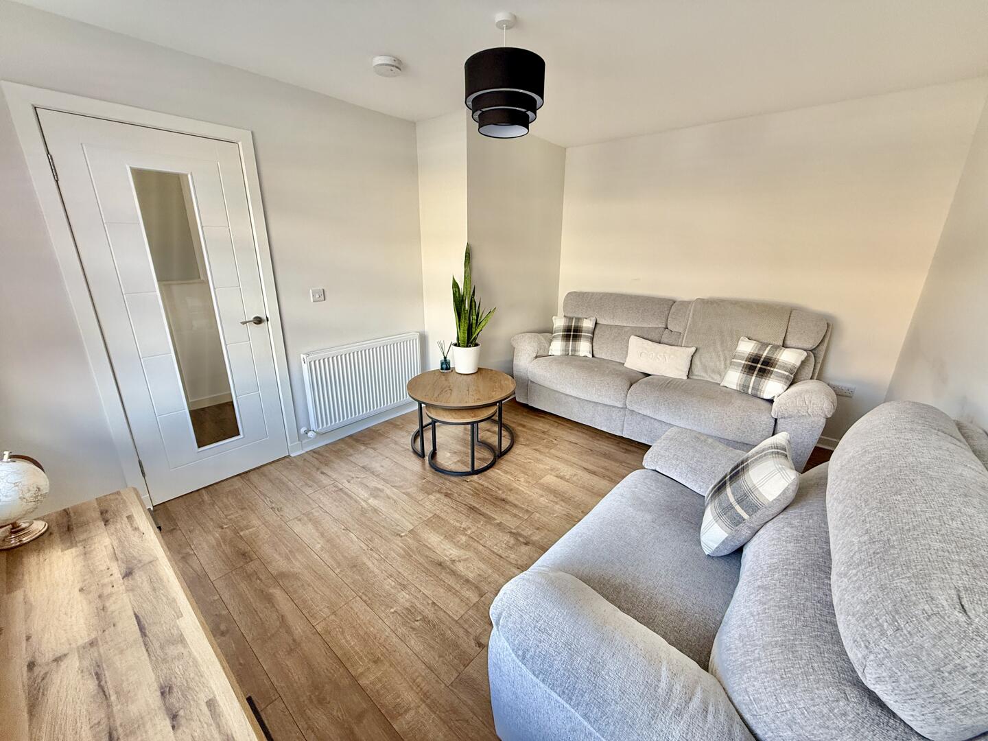 Queen's Place, Kilwinning